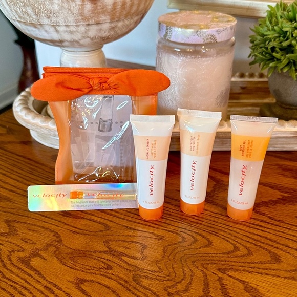 Mary Kay Velocity 5 piece set Travel Size - Picture 3 of 3